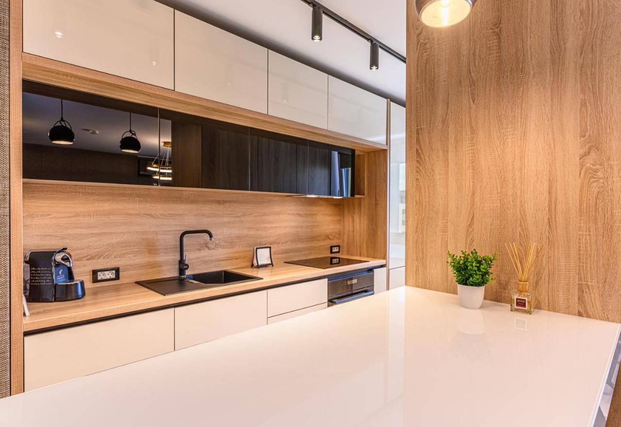 Promenada Studios Brassó Kültér fotó