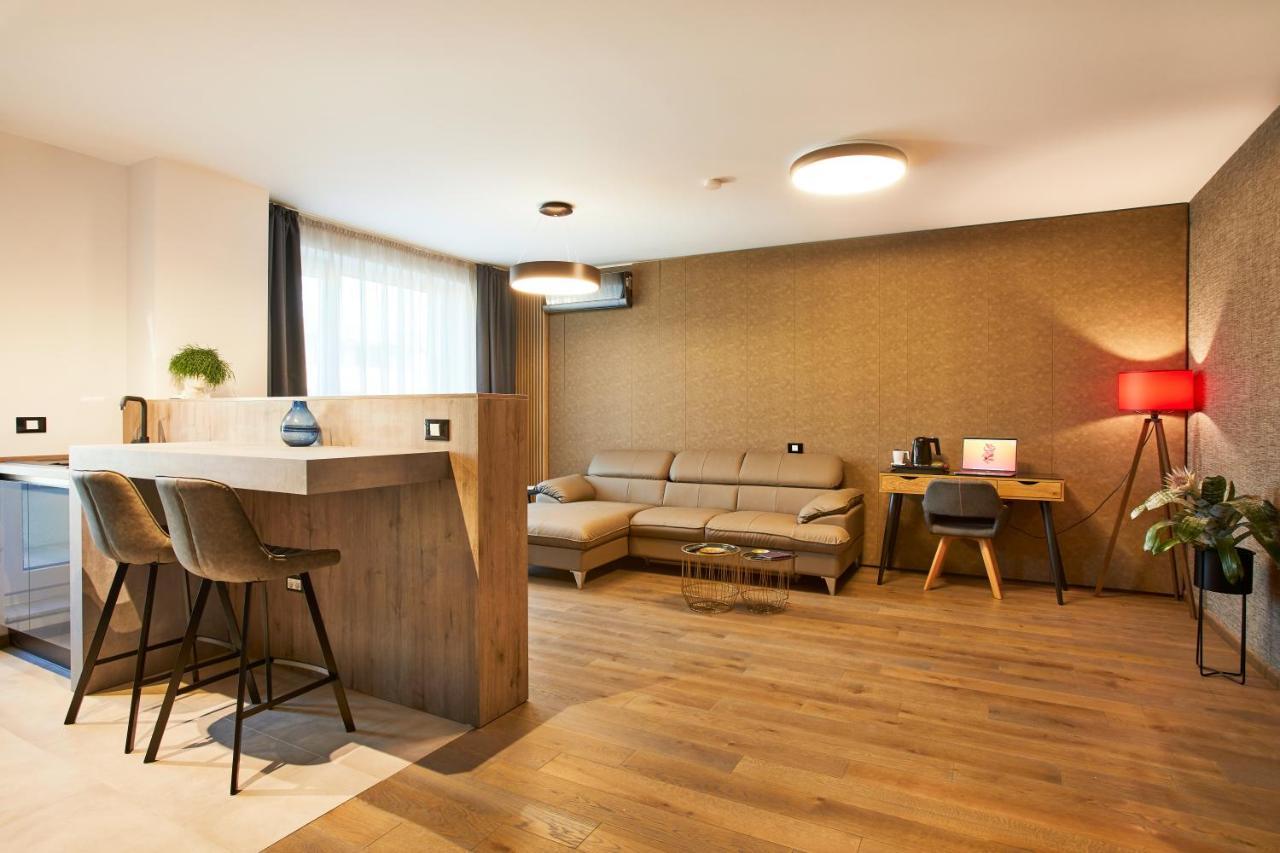Promenada Studios Brassó Kültér fotó